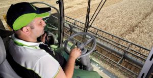 Conducteur d’engins agricoles