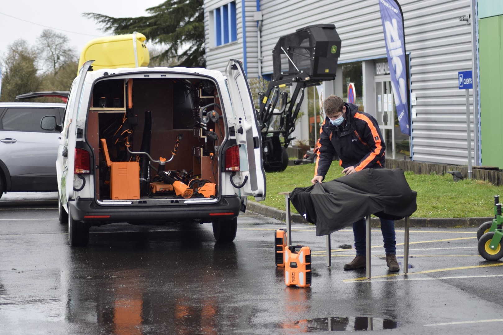 Technicien démonstrateur